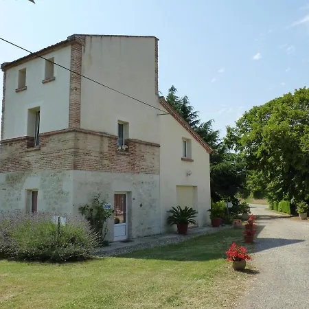 Сasa de vacaciones Le Pigeonnier Du Figue-haut Avec Piscine Privée à Lacapelette Durfort-Lacapelette