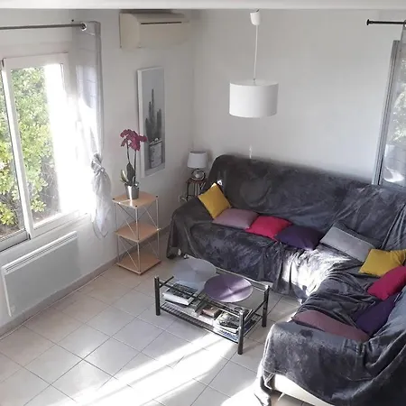 Сasa de vacaciones Le Pigeonnier Du Figue-haut Avec Piscine Privée à Lacapelette