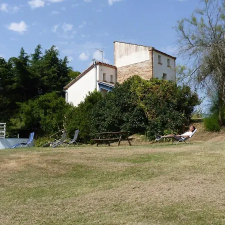 Ferienhaus Le Pigeonnier Du Figue-haut Avec Piscine Privee Et Climatisation A Lacapelette Durfort-Lacapelette